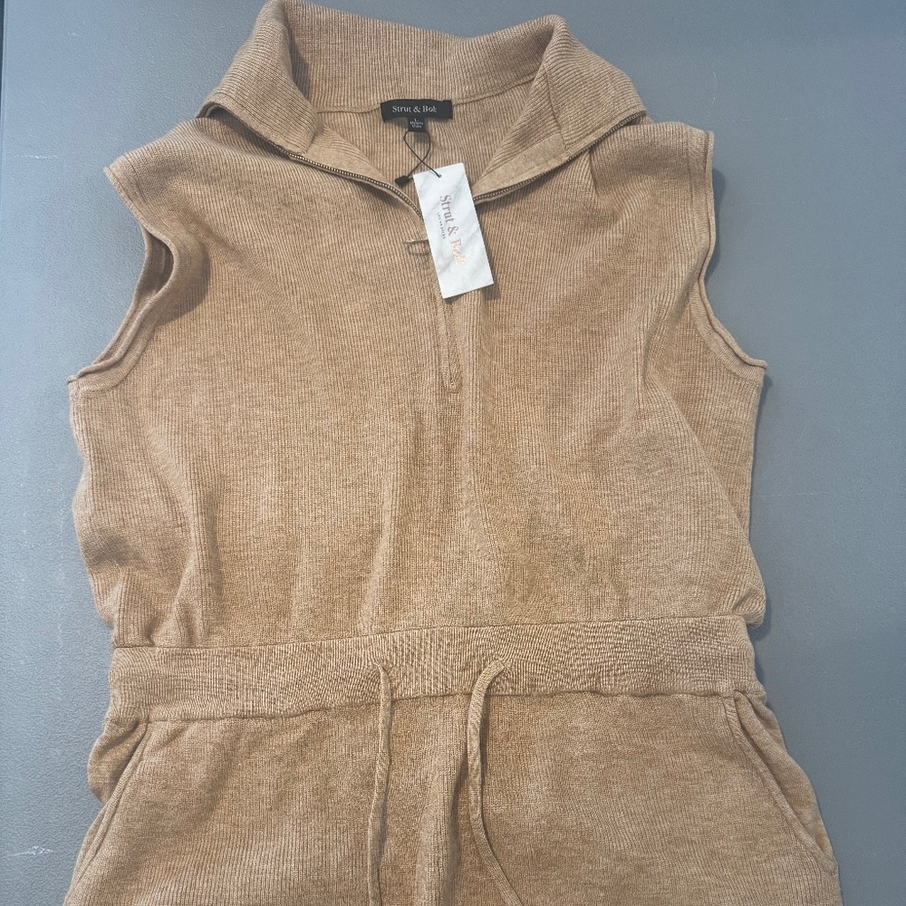 VICI Harbor Dates Knit Half Zip Pocketed Romper- Tan-Sz L - Picture 4 of 4